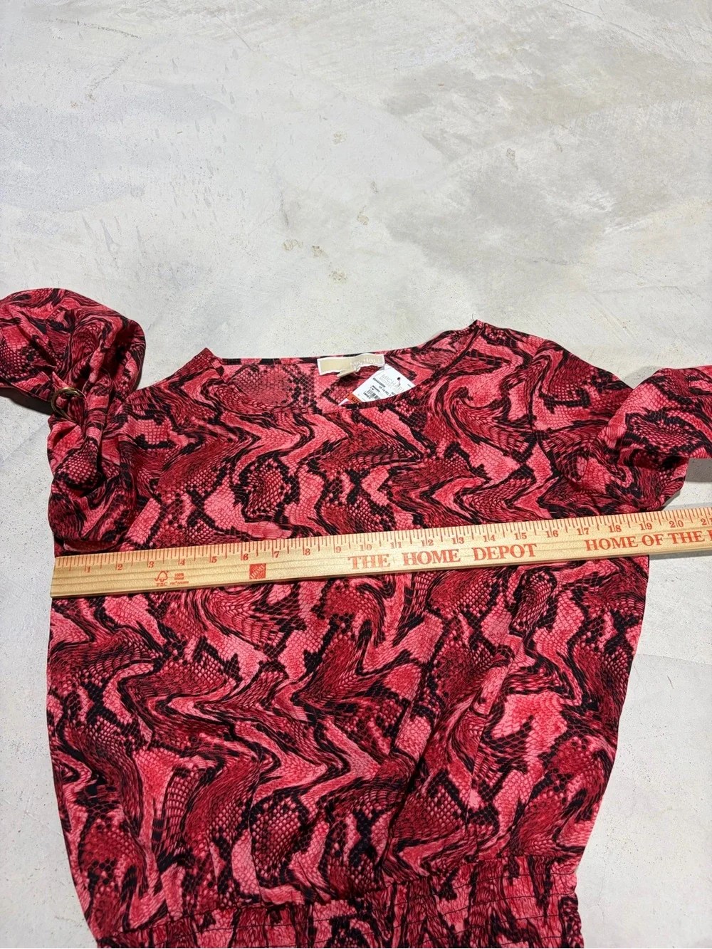 Michael kors NWT Women's Red Snakeskin-Print Long Sleeve Blouse XS MSRP$90
